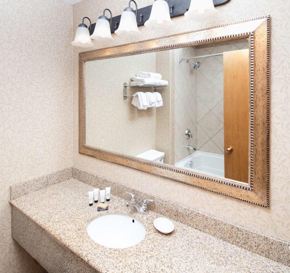 Red Lion Hotel Kennewick Columbia Center Екстер'єр фото